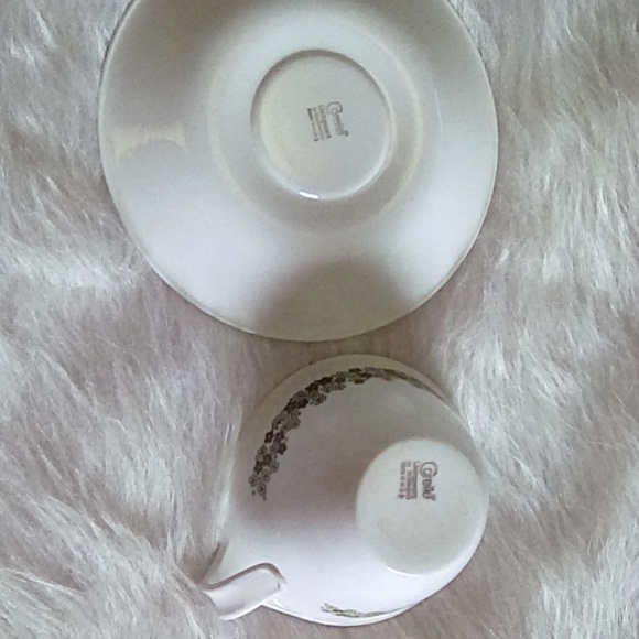 CORELLE VINTAGE 3 sets Crazy Daisy Spring Blossom Hook Handle Cup Saucer - Picture 3 of 3